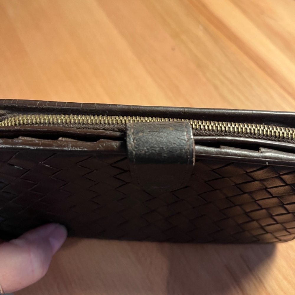 Bottega Veneta Black Quilted Wallet - Picture 9 of 9